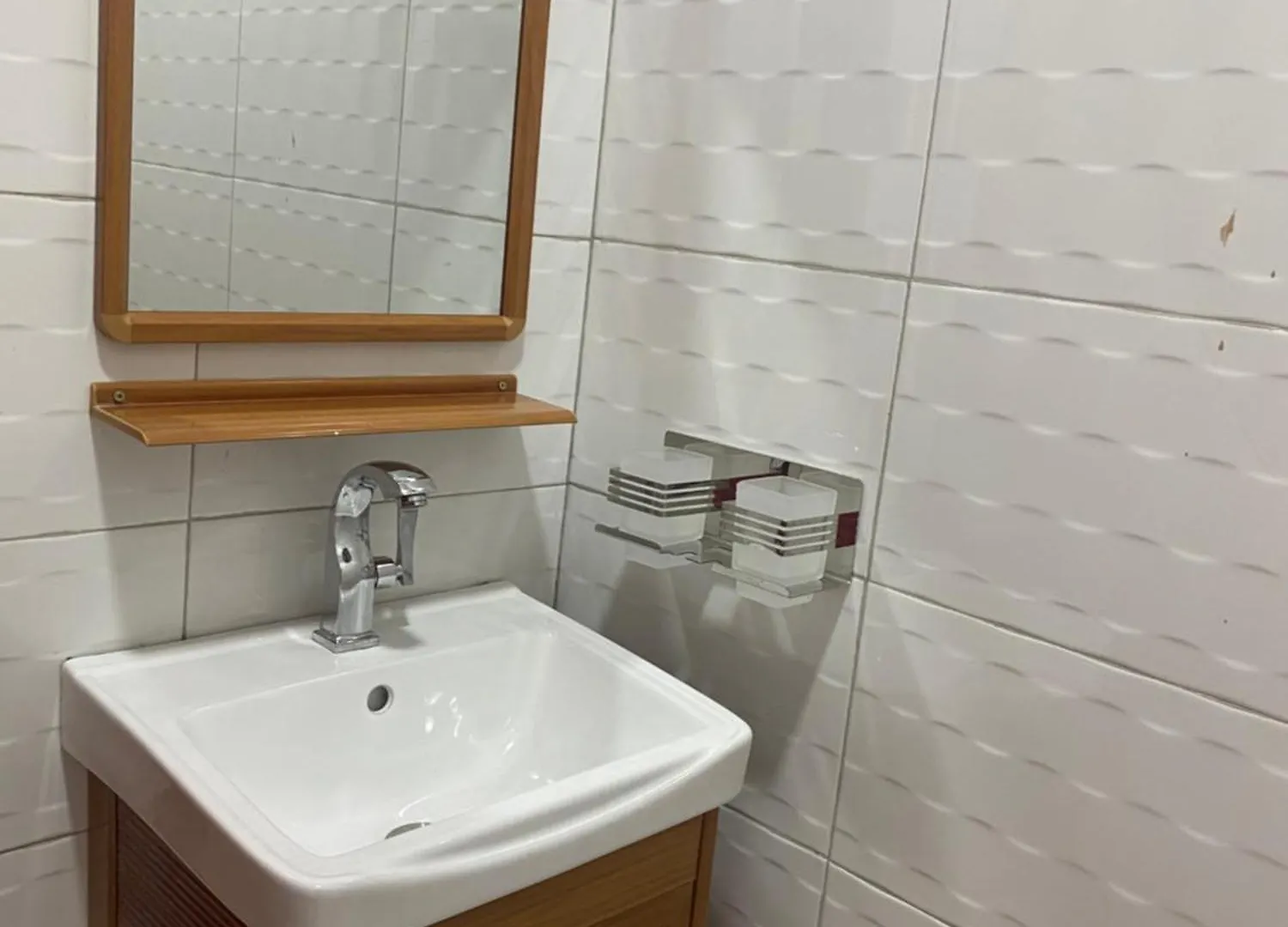 Apartament Lee Furnished Condos Kampala